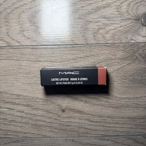 2/$30 NWT MAC Cosmetics Lustreglass Sheer-Shine Hydrating 8HR Lipstick in Hug Me